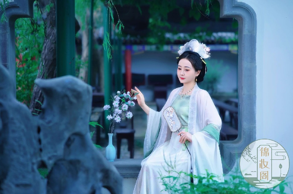 开封翰园碑林宋制汉服拍摄